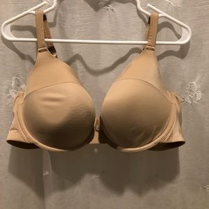 Curvy couture- 44DD Bra.
